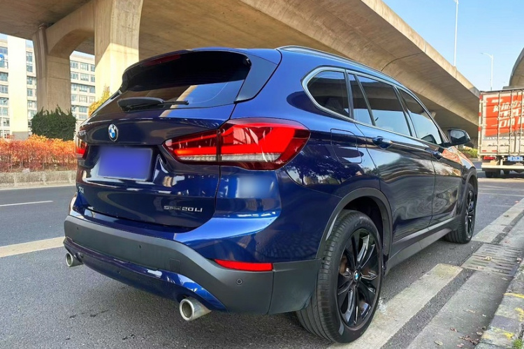 宝马X1 2020款 sDrive20Li 时尚型车身外观6001