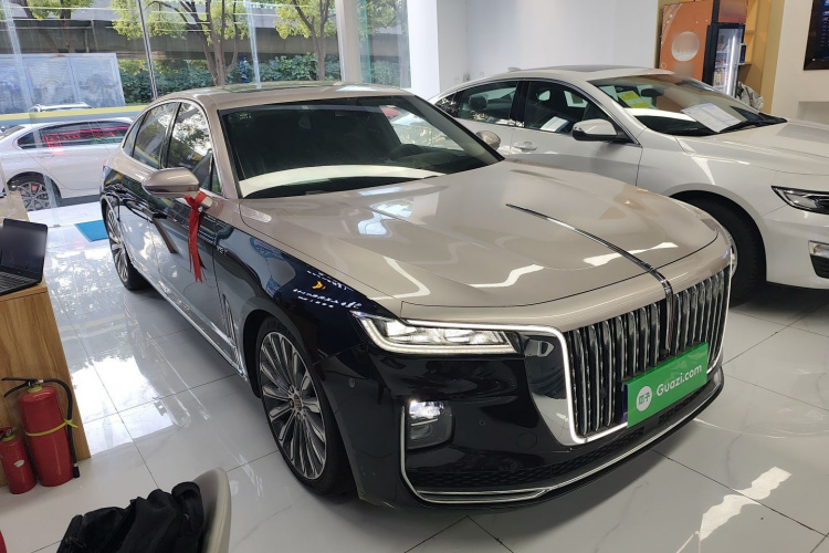 红旗H9 2020款 3.0T 智联旗领四座版车身外观3