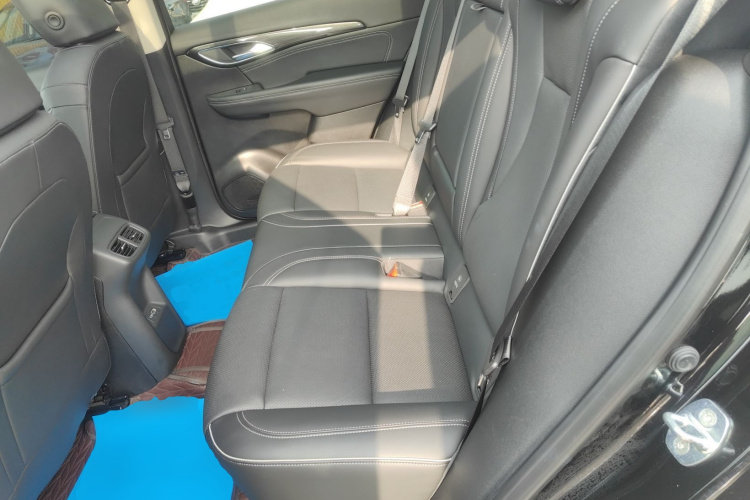 别克 2023款 昂科威Plus 652T 五座豪华型中控内饰21