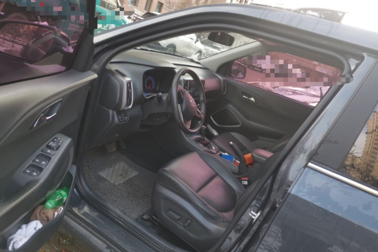 北京现代ix35 2018款 2.0L 自动两驱智勇·畅享版中控内饰20