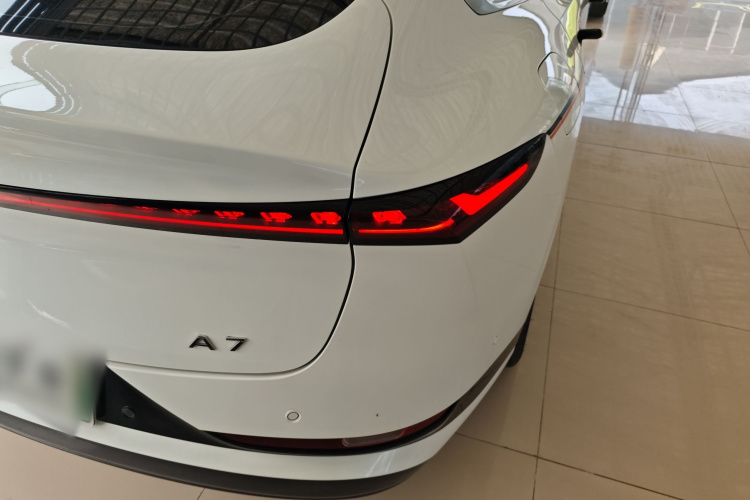 长安启源A07 2025款 蓝鲸增程版 230旗舰型车身外观6005