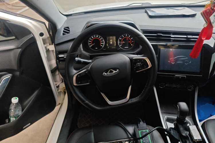 奇瑞 瑞虎3X 2021款 钻石版 1.5L CVT 3克拉II型中控内饰13