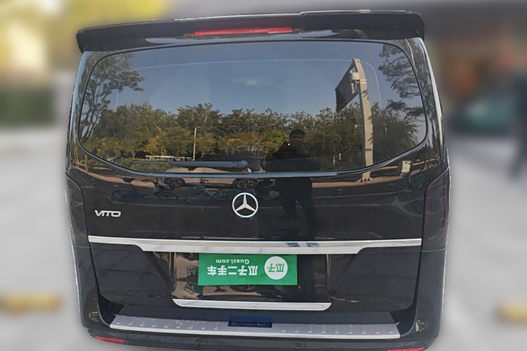 奔驰 威霆 2021款 2.0T 精英版 7座车身外观6004