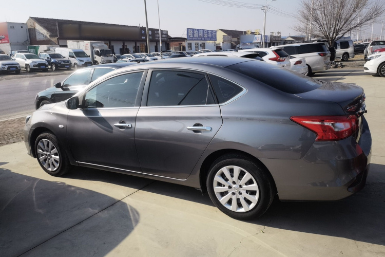 日产 轩逸 2021款 经典 1.6XE CVT舒适版车身外观4