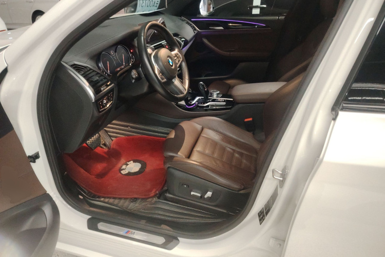 宝马X4 2019款 xDrive25i M运动套装中控内饰19