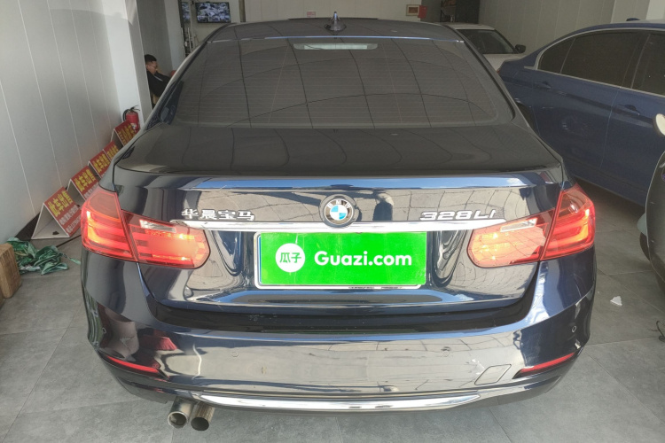 宝马3系 2014款 328Li 豪华设计套装车身外观6004