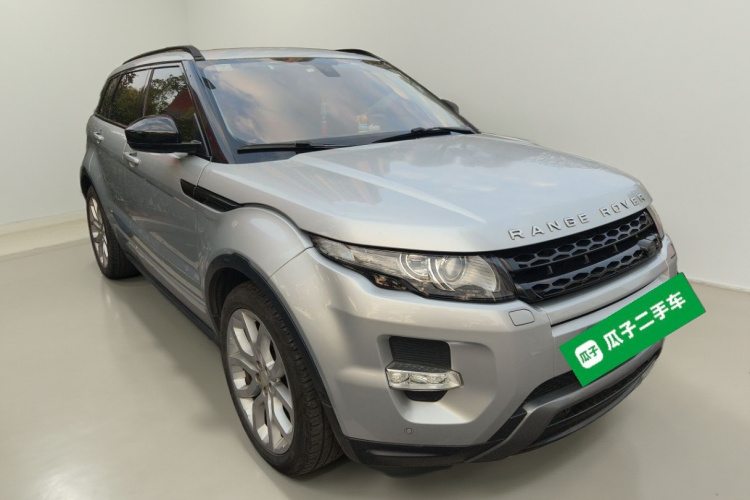 路虎 揽胜极光(进口) 2015款 2.0T 5门耀动版车身外观3