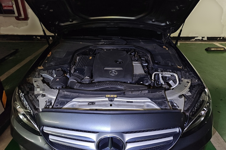 奔驰C级 2018款 C 200 L 运动版局部细节24