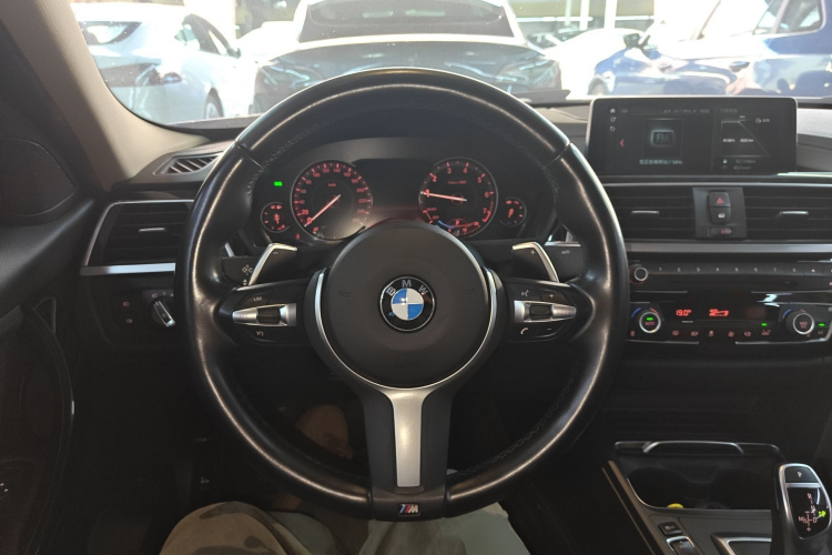 宝马3系 2019款 320Li M运动套装局部细节13