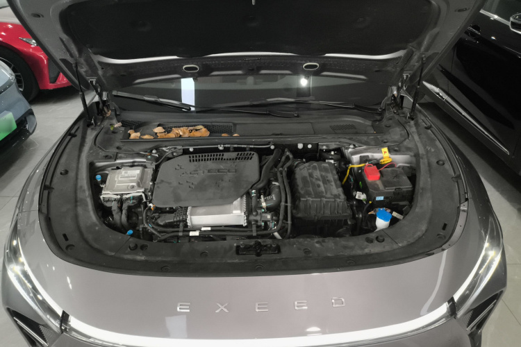 星途 星纪元 ES 2025款 增程 Max 城区辅助驾驶局部细节24