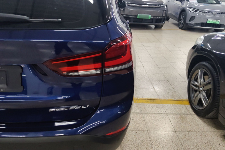 宝马X1 2020款 sDrive25Li 领先型车身外观6006