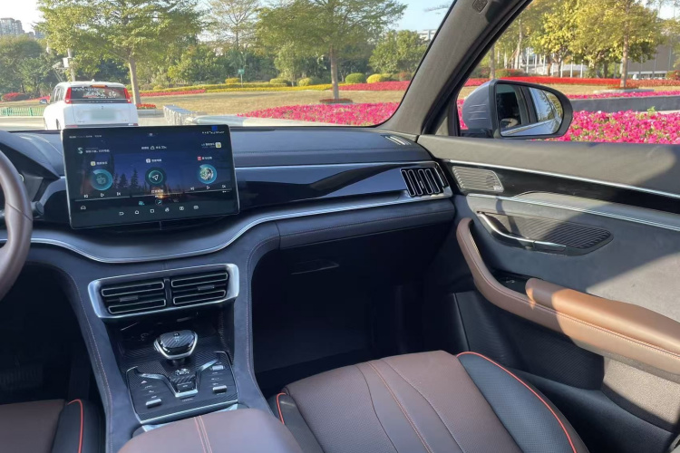 比亚迪 宋PLUS 2020款 1.5T 自动旗舰PLUS中控内饰7002