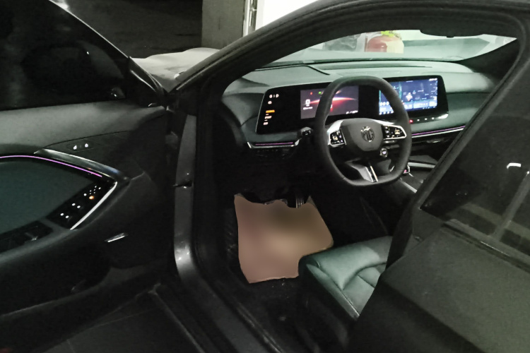 名爵 MG7 2023款 2.0T 自动猎美奢享版中控内饰20
