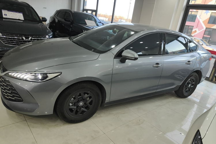 比亚迪 秦PLUS 2025款 DM-i 智驾版 55KM领先型车身外观6003