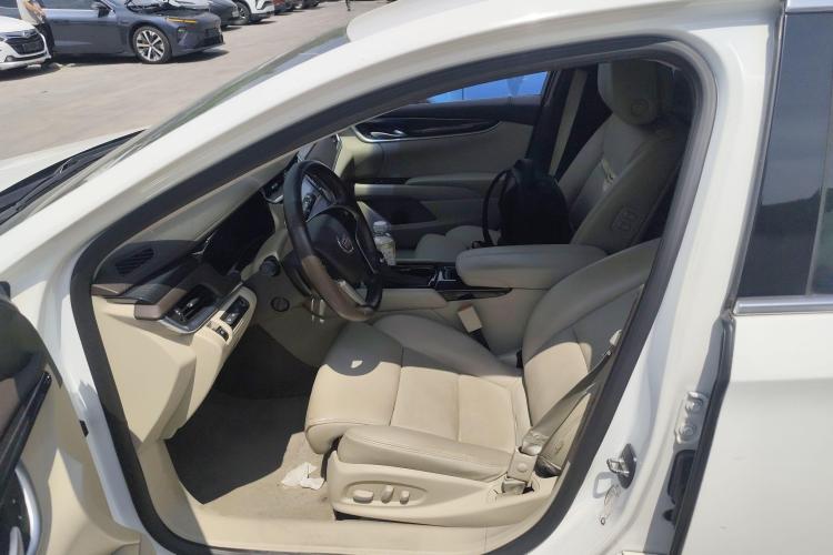 凯迪拉克XTS 2014款 28T 铂金版中控内饰7003