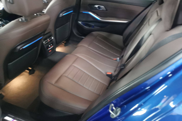 宝马3系 2021款 改款 325Li M运动套装中控内饰21