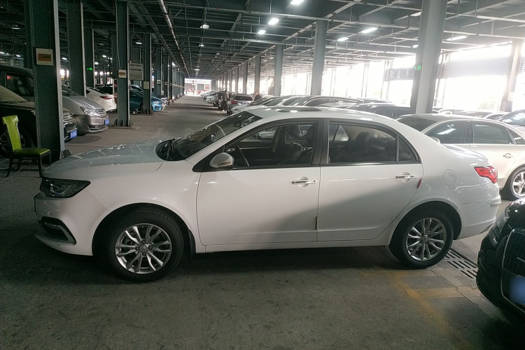 吉利汽车 远景 2019款 升级版 1.5L 手动豪华型 国VI车身外观4