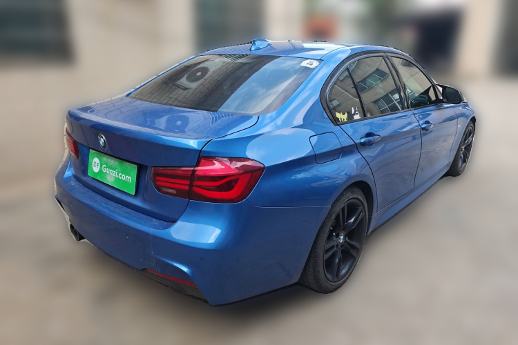 宝马3系 2019款 320i M运动曜夜版车身外观6005