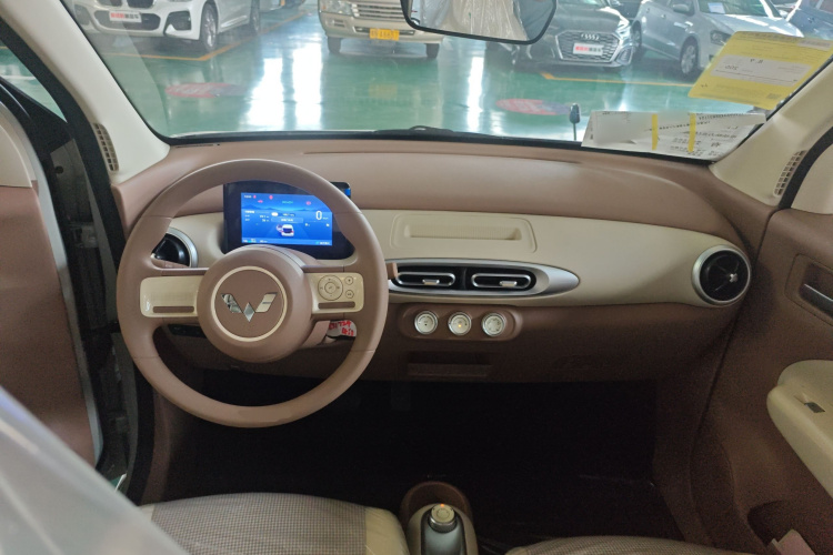 五菱汽车 宏光MINIEV 2025款 四门版 进阶款中控内饰7002