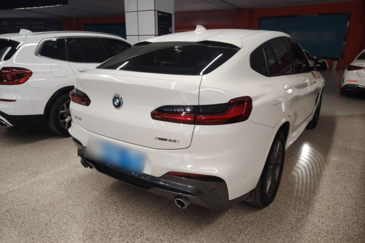 宝马X4 2019款 xDrive25i M运动套装车身外观7