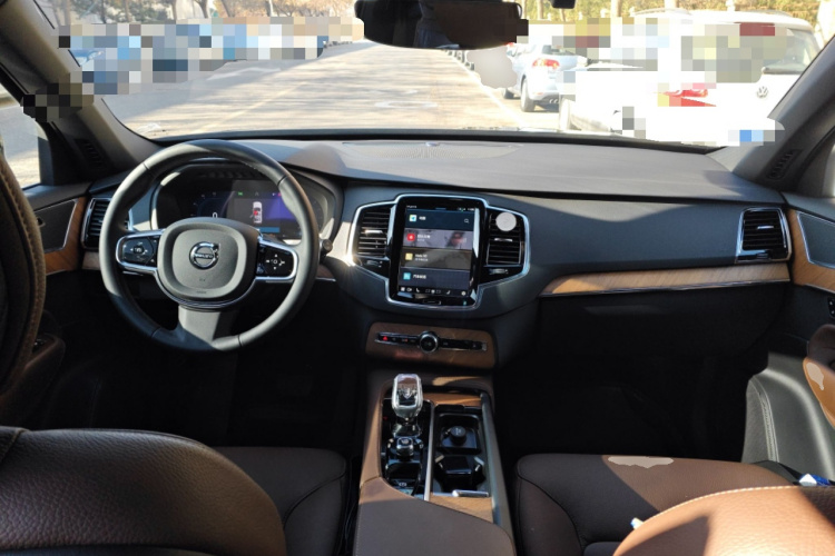 沃尔沃XC90 2024款 B6 智逸豪华版 7座中控内饰12