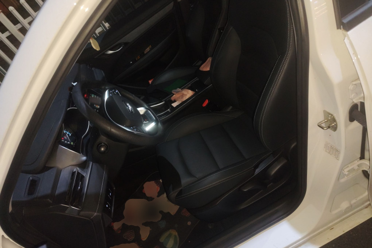 吉利汽车 帝豪 2021款 UP 1.5L CVT豪华型中控内饰19