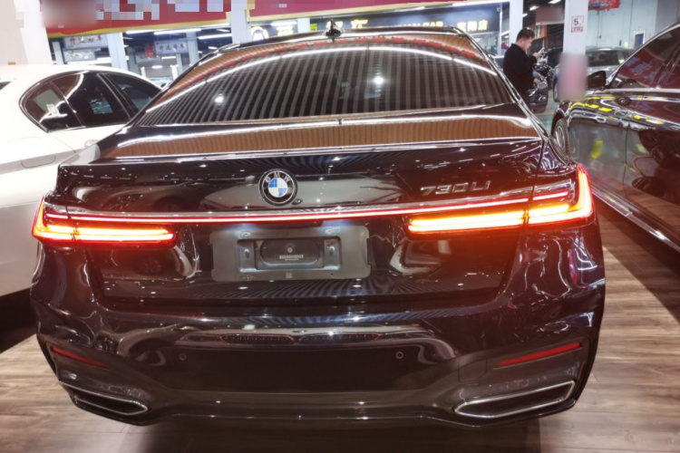 宝马7系 2019款 改款 730Li M运动套装车身外观6