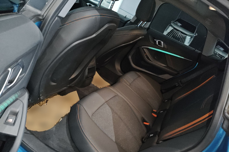 宝马2系(进口) 2021款 225i 四门轿跑车 M运动套装中控内饰21