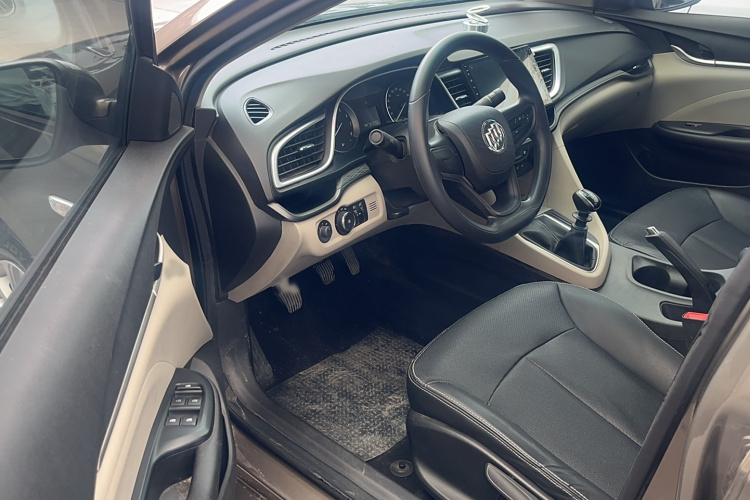 别克 英朗 2017款 15N 手动进取型中控内饰7002