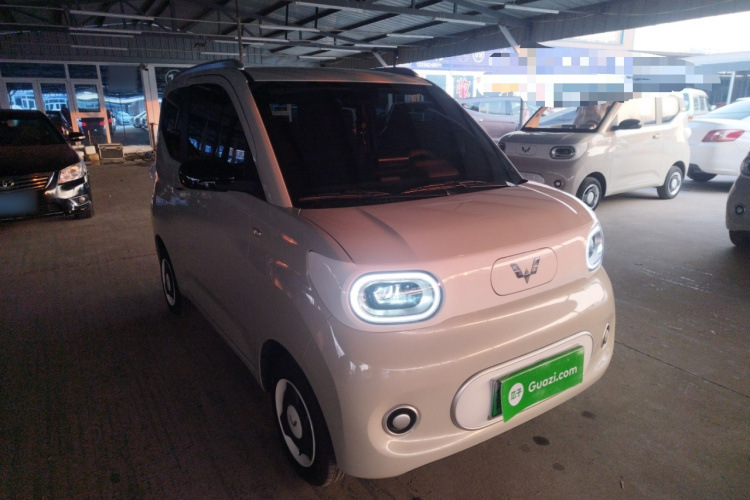 五菱汽车 宏光MINIEV 2024款 第三代 215km 青春版车身外观3