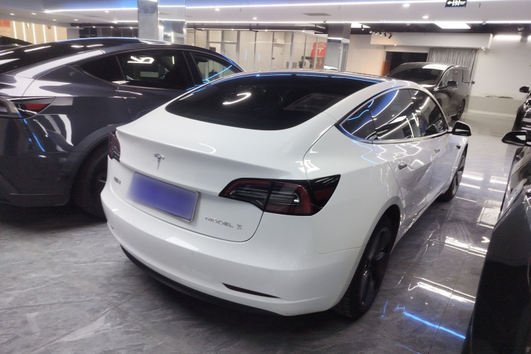 特斯拉 Model 3 2022款 后轮驱动版车身外观6005