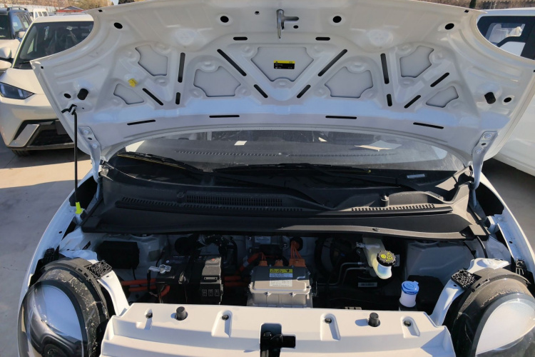 长安启源 长安Lumin 2026款 宝藏版 205km 酷爱米 宁德机舱底盘24