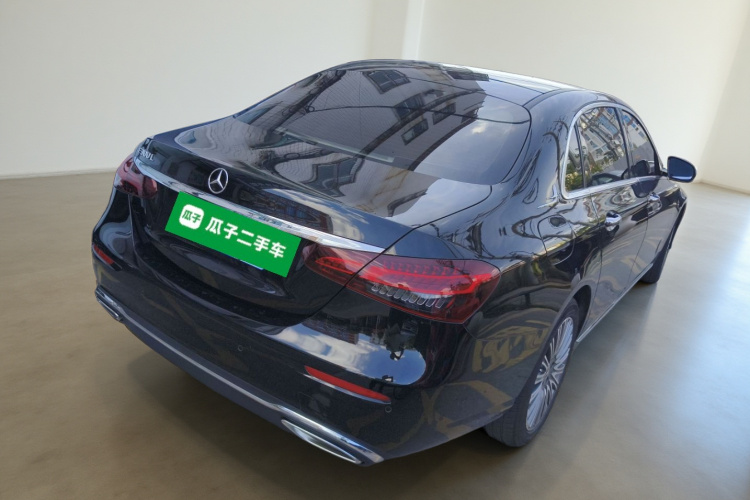 奔驰E级 2020款 E 300 L 时尚型车身外观7