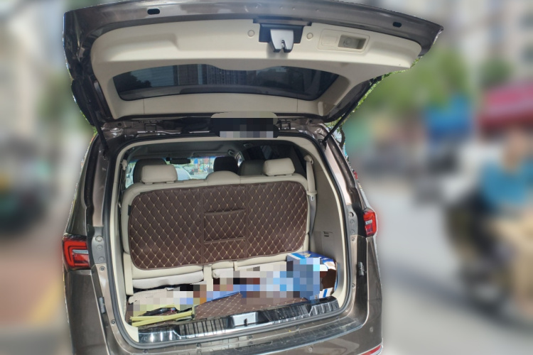 别克GL8 2023款 陆上公务舱 舒适型中控内饰23