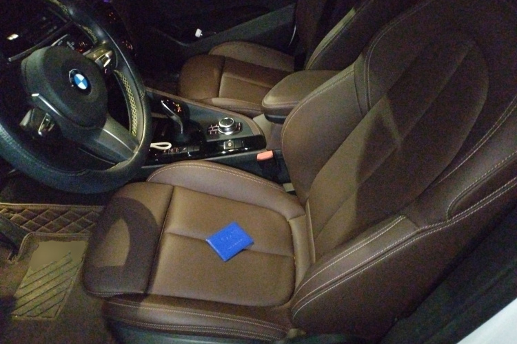 宝马X2 2023款 sDrive25i M越野套装中控内饰19