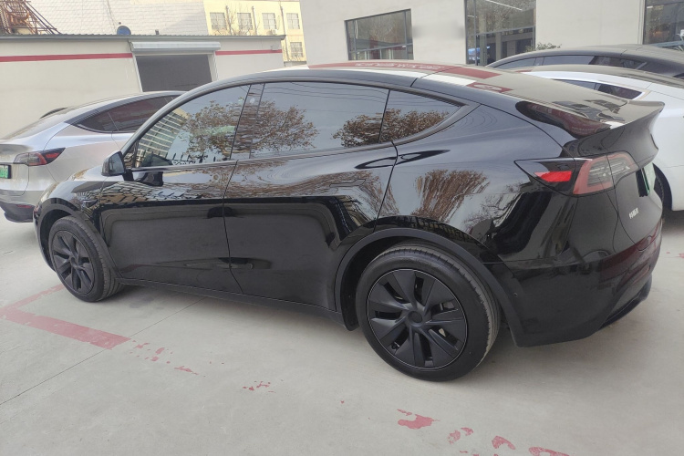特斯拉 Model Y 2023款 后轮驱动版车身外观6003