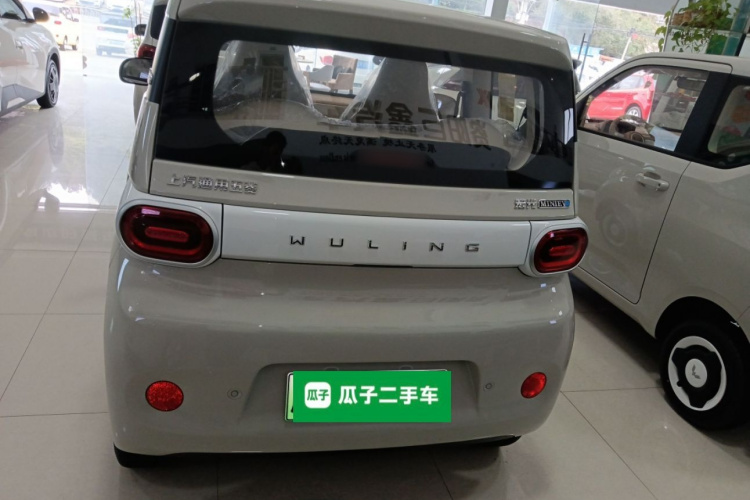 五菱汽车 宏光MINIEV 2024款 第三代 215km 青春版车身外观6