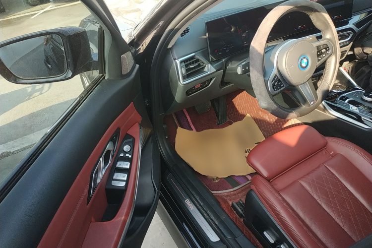 宝马i3 2022款 eDrive 35 L中控内饰20