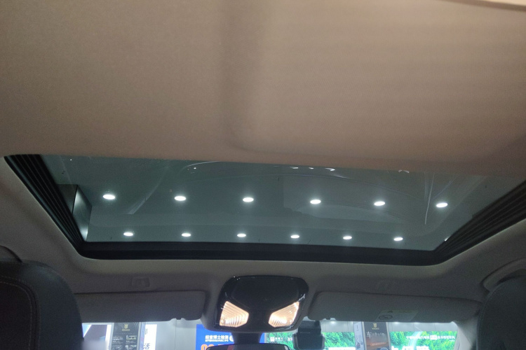 宝马5系 2022款 改款 525Li 豪华套装中控内饰22