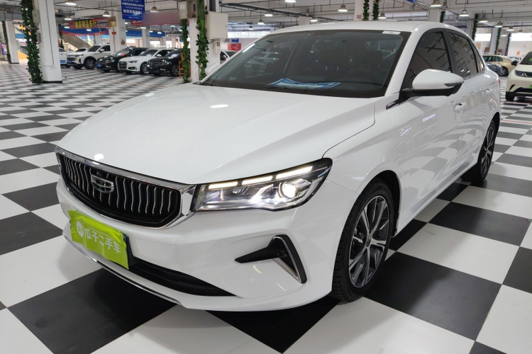 吉利汽车 帝豪 2022款 第4代 1.5L CVT尊贵型车身外观1