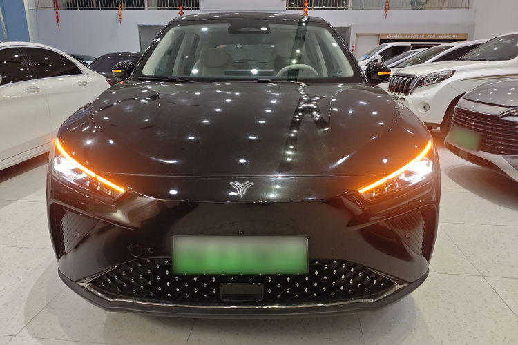 哪吒汽车 哪吒L 2024款 增程 310 闪充版车身外观6001