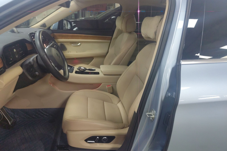 鸿蒙智行 问界M5 2022款 纯电四驱性能版局部细节19