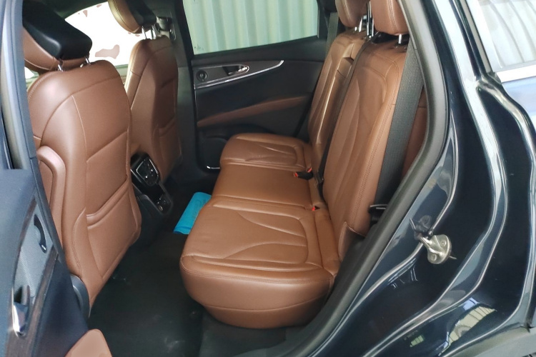 林肯 航海家 2021款 2.0T 四驱尊雅版中控内饰7004