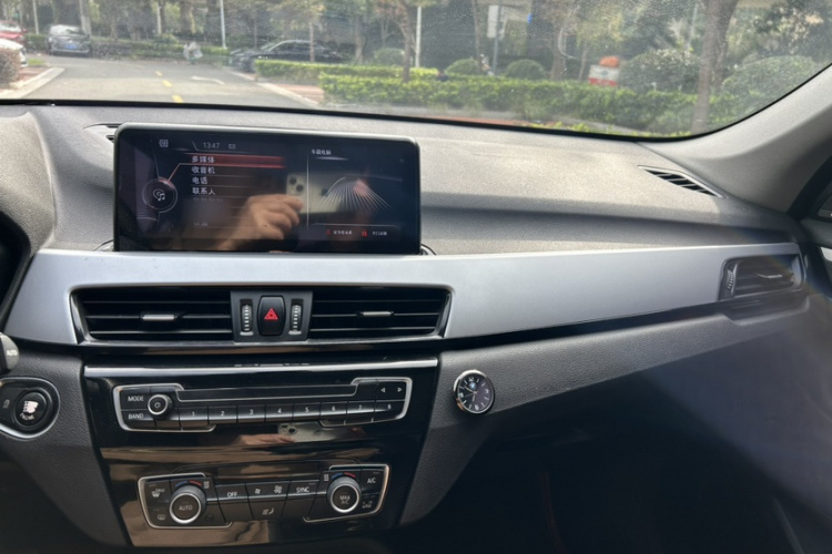 宝马X1 2016款 sDrive18Li 时尚型局部细节16