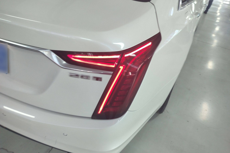 凯迪拉克CT6 2021款 28T 豪华型车身外观6006