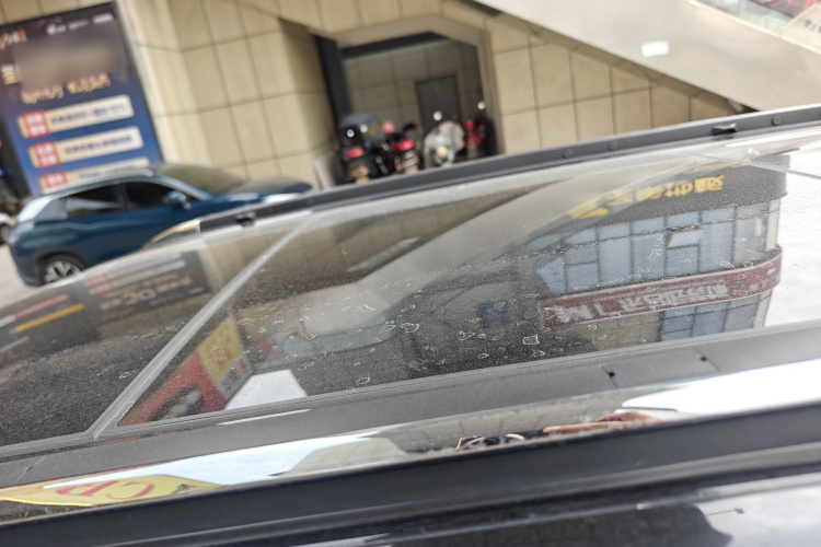 Jeep 指挥官 2018款 2.0T 两驱进享版 国V局部细节57