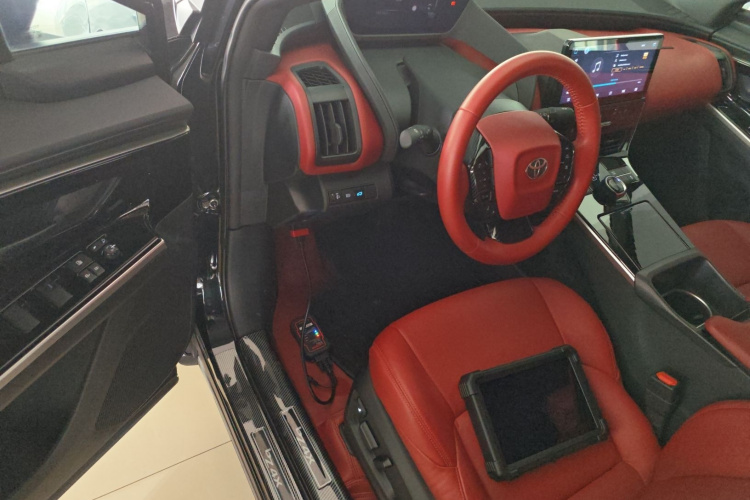 一汽丰田bZ4X 2022款 两驱精英JOY版中控内饰7003
