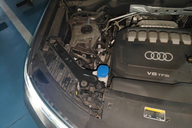 奥迪Q6 2023款 50 TFSI quattro 凌云版 edition one局部细节9006