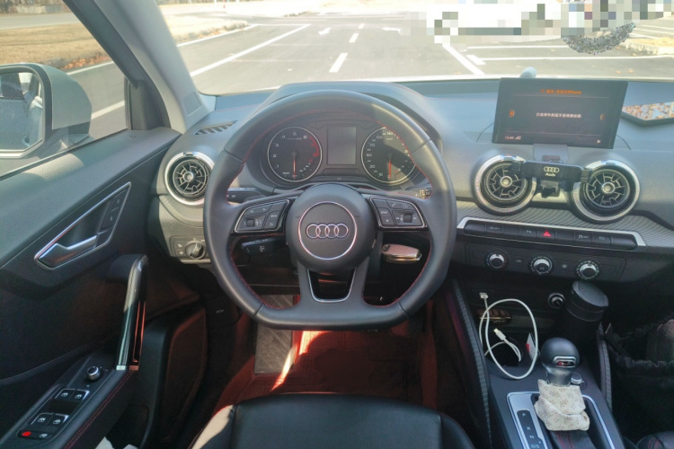 奥迪Q2L 2024款 35TFSI 进取动感型中控内饰13