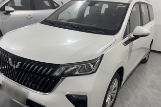 五菱汽车 五菱佳辰 2022款 1.5T CVT智享豪华型